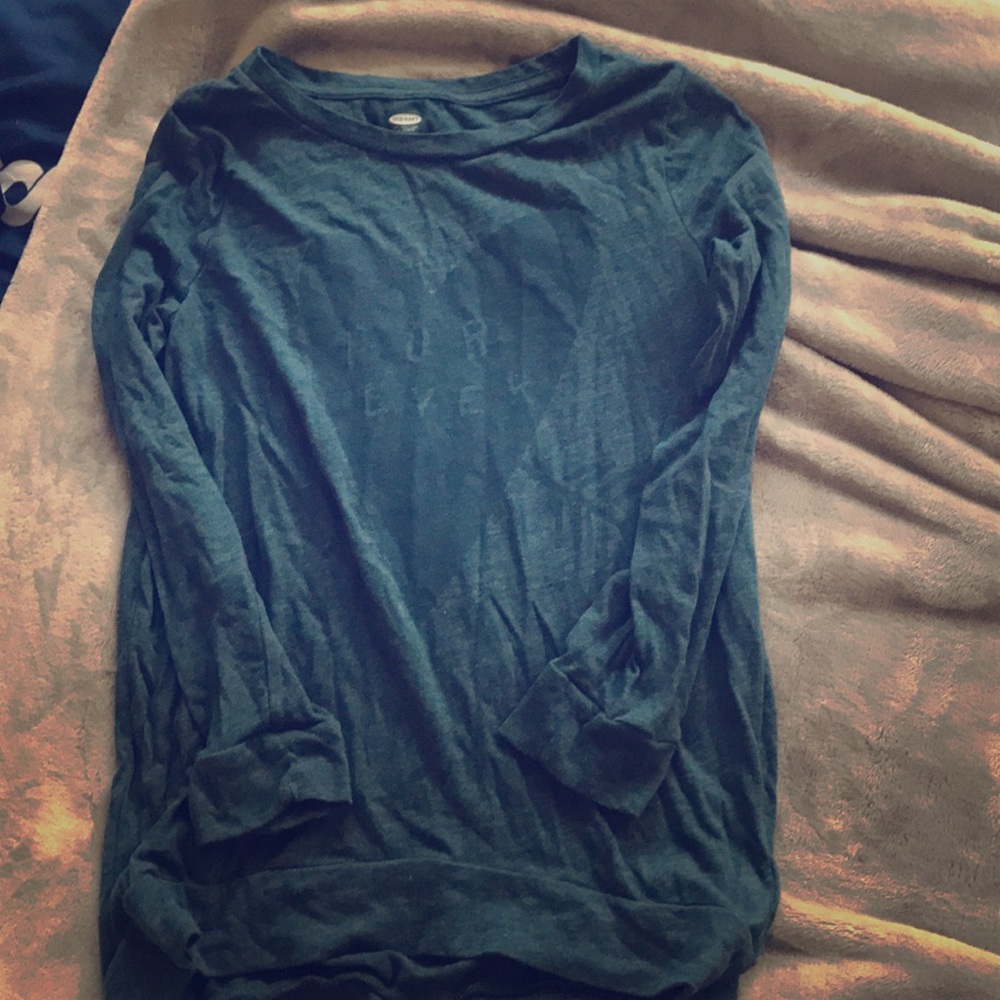 OLD NAVY Cute and comfy long sleeve shirt